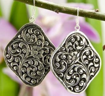 Sterling-Silver-Earrings-filligiri-handcrafted-earring-360